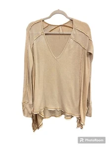 Free People Top Size SP Oversized Slouchy Thermal V-Neck Side Points Tan Spring - Picture 1 of 8
