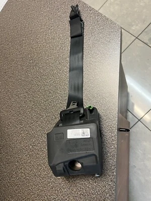 2012-2017 Volvo XC60 Rear Seat Belt Retractor Passenger Side RH OEM/2-E - Image 1 of 4