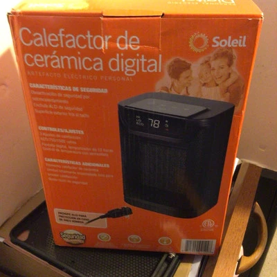 Calentador de espacio eléctrico digital de cerámica Soleil 1500W Foto 1 de 2