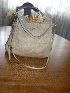 AUTHENTISCHE PRADA NAPPA GAUFFRE GROSSE LEDERHANDTASCHE HELLBRAUN/BEIGE GEBRAUCHT - Bild 1 von 13