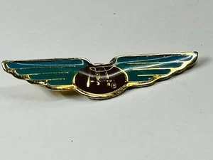 Vintage McDonald's Crew Operator Franchise Lapel Pin Airlines Plane Pilot Wings - Picture 1 of 2