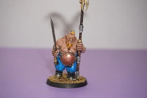Warhammer Fantasy Ogre Kingdoms Ogor Mawtribes Ogor Standard Bearer - Picture 1 of 4