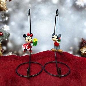 Hallmark Disney Minnie und Mickey mit Geschenk Christbaumschmuck Menge 2-3" - Bild 1 von 10