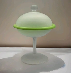 Plato de caramelo de vidrio con tapa satinado verde MCM de la década de 1960 • Compota Empoli Opalino 8-1/4" H - Imagen 1 de 12