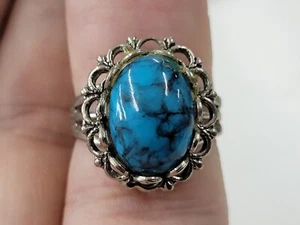 Vintage Ladies Silver-tone With Turquoise Oval Stone Ring Size 6 Unbranded - Picture 1 of 6
