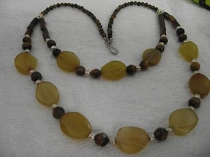 VINTAGE~AMBER BEAD NECKLACE - Picture 1 of 3