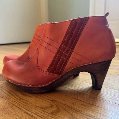 Schuler & Sons Red Leather Heeled Ankle Boots – Sz 9.5 | Handmade Anthropologie - Imagem 1 de 4