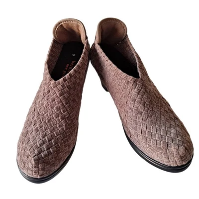 Bernie Mev Chenille Shooties Woven Leather Bootie Pump Chesca Smoke Women Size 9 - Image 1 of 4