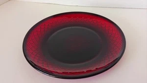 Cristal d'Arques Luminarc Red Ruby Glass 8" Luncheon Salad Plates Holiday - Picture 1 of 2