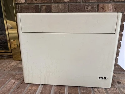 Capa para máquina de costura vintage Pfaff 1222E, 1222 fabricante de equipamento original 93-106 018-05 - Imagem 1 de 4