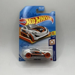Hot Wheels 123/250 Orange/White GRAND CROSS Track Stars 4/5 - Picture 1 of 6