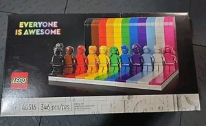 LEGO 40516 Everybody Everyone Is Awesome Complete Set - New In Sealed Box - Picture 1 of 5