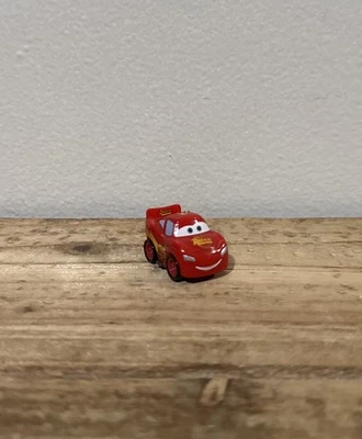 Mattel Disney Pixar Cars 2 Micro Drifters Rusteze Lightning McQueen Foto 1 de 4