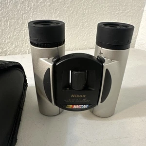 Nascar Nikon Binoculars 8x25 w/ Carrying Case - Picture 1 of 4