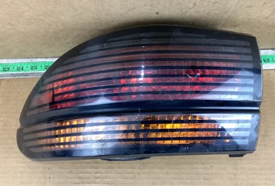 Pontiac Bonneville 1992-1995 lado izquierdo cuarto de luz trasera montada en panel Foto 1 de 4