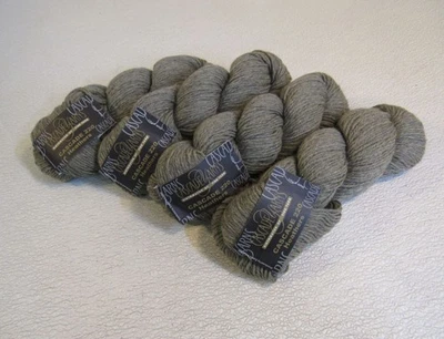 Cascade Yarns 220 Heathers Yarn Gray 4 Skeins 220 Yards Each - Image 1 of 4