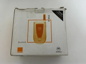 MOTOROLA V66e MOBILE PHONE - ORANGE NETWORK - GENUINE - VERY RARE - Picture 1 of 7