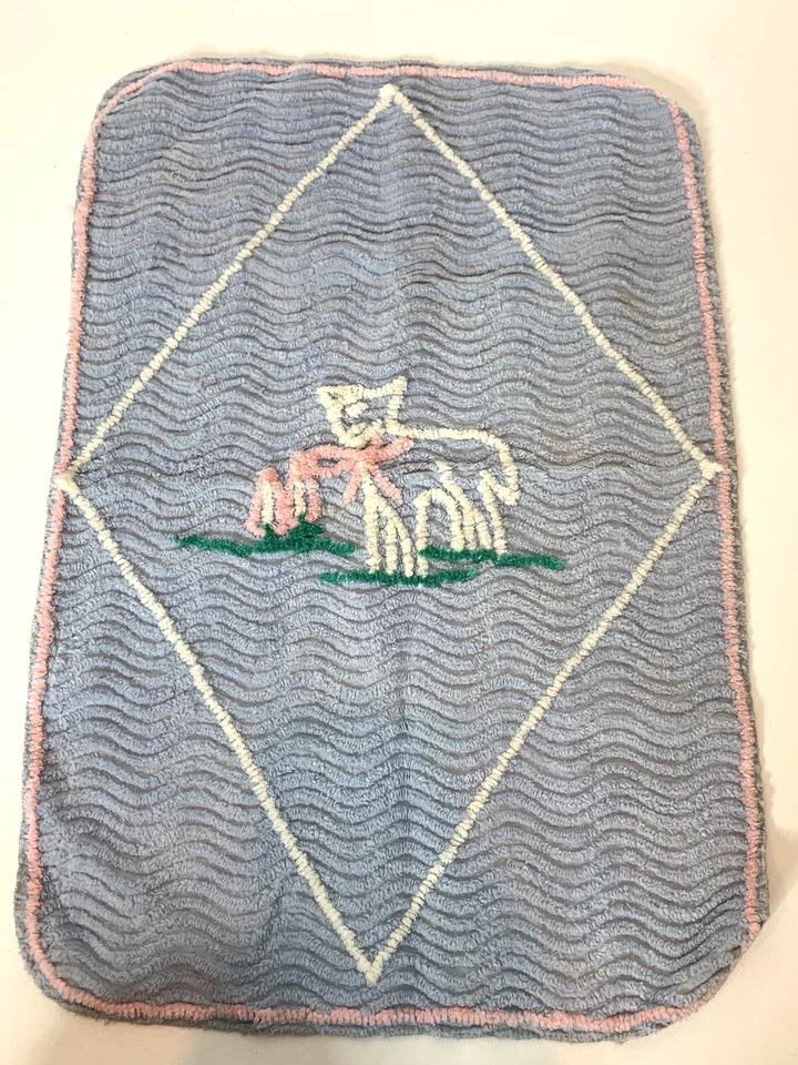 Cobertor de colcha vintage anos 50 chenille bebê cordeiro estado excelente 23x15 - Imagem 1 de 4