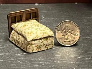Dollhouse Miniature Bed Cream Q 1:48 Quarter inch scale 1/4 F180 Dollys Gallery - Picture 1 of 3