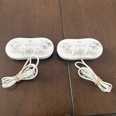 Lot of 2 Nintendo Wii Classic Pro Controller RVL-005 Official OEM White Tested - Image 1 of 4