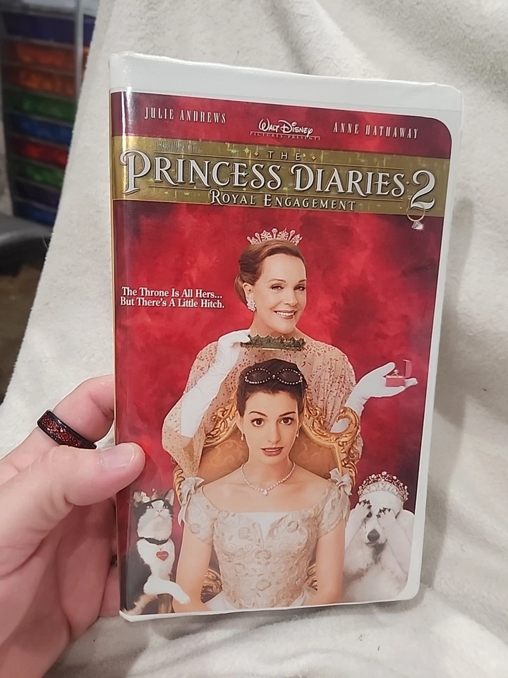The Princess Diaries 2: Royal Engagement (VHS, 2004) Works Anne Hathaway Disney - Image 1 of 4
