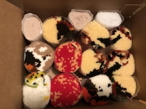 Lot of 13 Vintage Pre-Cut Latch Hook Rug Yarn - Multi Colored Unbranded Bernat - Picture 1 of 1