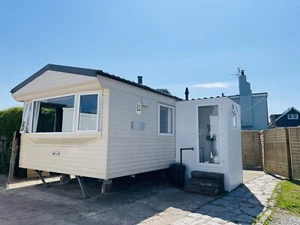 Static caravan holidays in North Cornwall 10 mins Walk From Daymer Bay Beach - Picture 1 of 11