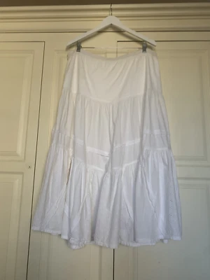 Falda Bohemia Boho Miss Selfridges Vintage Línea A Blanca Bordada UK18 Foto 1 de 4