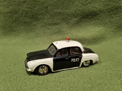 CIJ  RENAULT DAUPHINE POLICE SCALA 1/43  - Immagine 1 di 4