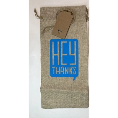 Bolsa de regalo botella de vino de arpillera Hey Thanks azul cordón regalo anfitriona Foto 1 de 2