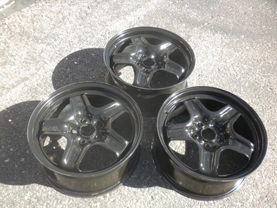 one 18" Chevy impala rim 18 inches Chevy impala factory wheel original equipment Foto 1 de 4