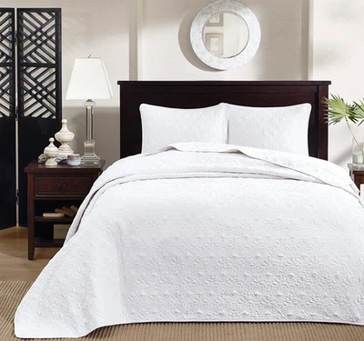 Madison Park Quebec Quilted 3-Pc. Bedspread Set Size Queen - Choose Color - New - Image 1 of 4
