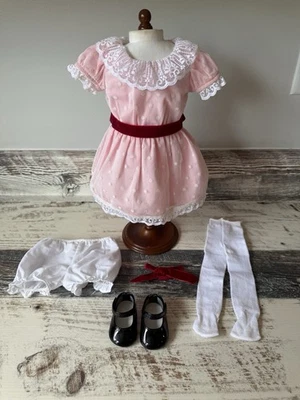Muñeca American Girl SAMANTHA Beforever Meet Conjunto - Completo con moño y zapatos Foto 1 de 4