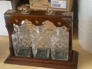 EXQUISITE & UNUSUAL ANTIQUE VICTORIAN FLIP FLAP TANTALUS CIRCA 1870 , WITH KEY - Picture 1 of 12