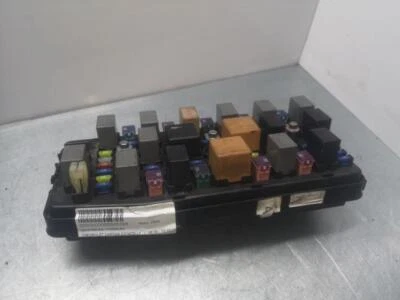 07172D Caja Reles/Fusibles para CHEVROLET CAPTIVA 2.0 VCDI LT 2007 845398 - Imagen 1 de 4