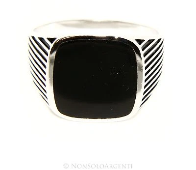 ANELLO UOMO ARGENTO 925 MASSICCIO SCUDO QUADRATO CHEVALIER MASSONICO NERO RIGATO - Immagine 1 di 4