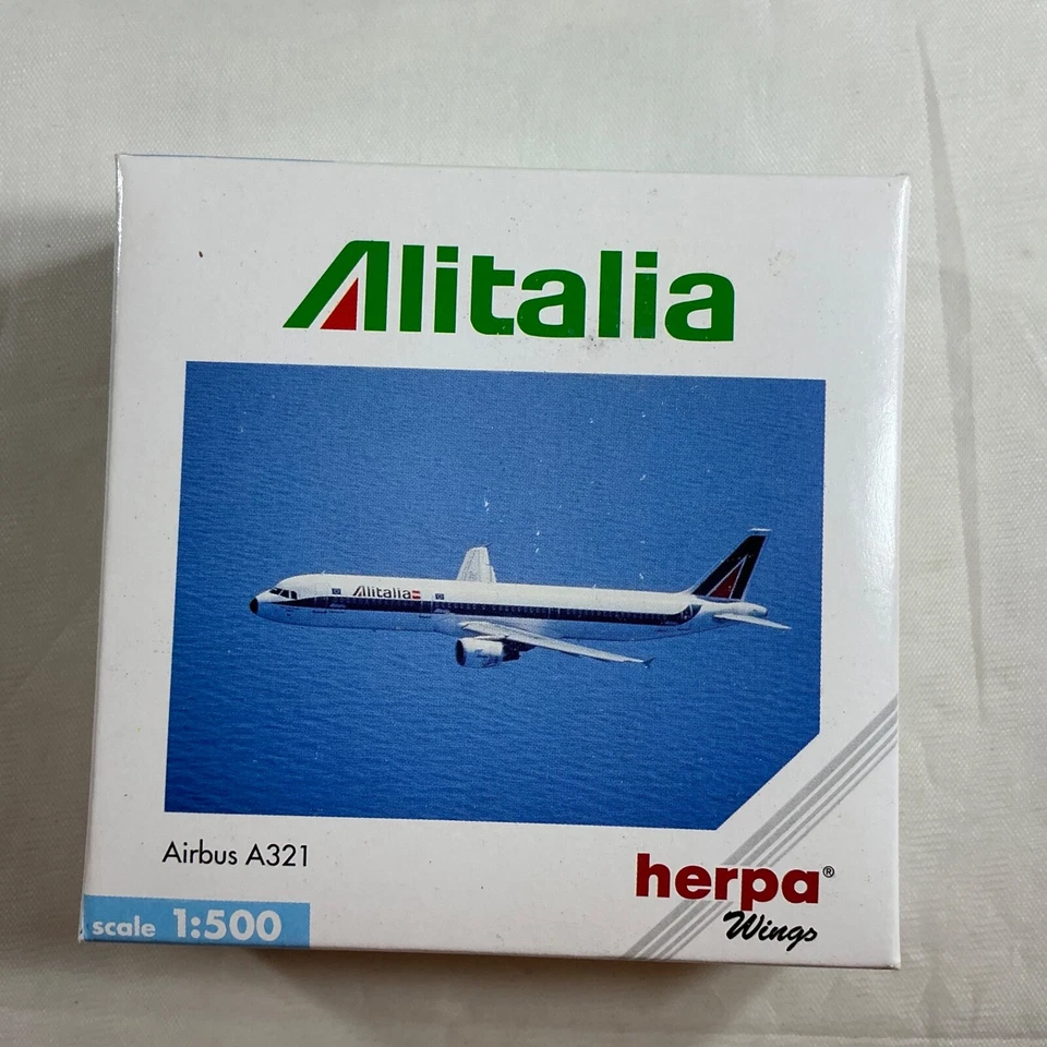 Литой авиалайнер Herpa 508698 1:500 Alitalia Airbus A321 - Изображение 1 из 1