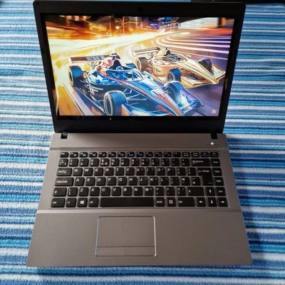 Clevo (Ergo) W547CZ Touchscreen, Celeron, 14", Windows 10, 500Gb HDD, 8Gb RAM - Image 1 of 4