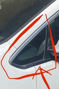 Vauxhall Astra GTC Small 1/4 Window Glass. N/S Front Passengers 2012 - 2016 - Picture 1 of 3