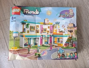 LEGO Friends Heartlake International School Set 41731 - Brandneu - getragener Karton - Bild 1 von 8
