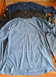 Old Navy Active T-Shirt Men's Long Sleeve Size Small 3 Pieces - Picture 1 of 10