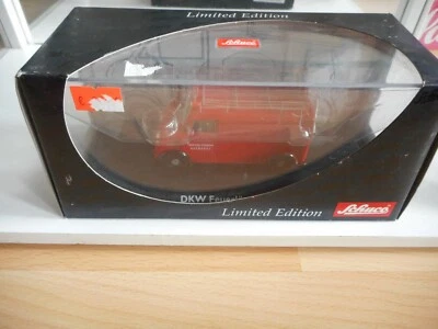 Voiture d'extinction d'incendie Schuco DKW en rouge au 1:43 en boite - Photo 1/2