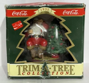 Coca-Cola 1995 Trim-A-Tree Collection Santa sentado por árbol adorno nuevo - Imagen 1 de 9