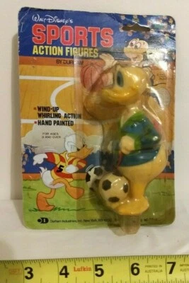 WALT DISNEY'S DONALD DUCK SPORTS ACTION FIGURE!  - Image 1 of 4