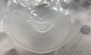 New Respironics DreamWear Nasal Cushion - 2-Pack - Large - Picture 1 of 6