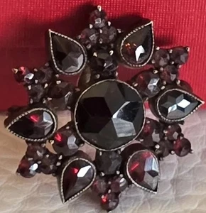 ANTIQUE SIGNED PENDANT PIN GARNETS STAR FLOWER PIN ANTIQUE BEAUTIFULLY DESIGNED  - Picture 1 of 24