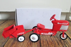 NEW Hallmark Ornament 1955 Murray Tractor & Trailer Kiddie Car Classics Pedal - Picture 1 of 13
