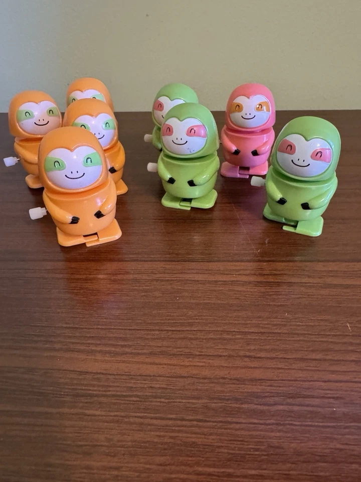 Juego de 8 Juguetes de Perezoso de Cuerda Niños Fiesta Favores Cumpleaños Bolsa Regalos Foto 1 de 4