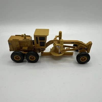 Raspador articulado ERTL Diecast Caterpillar CAT 12G motoniveladora 1/64 Foto 1 de 4