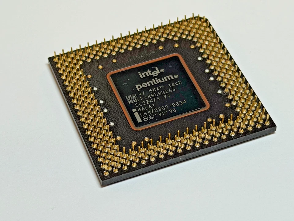 Intel Pentium MMX 266MHz “Tillamook” Embedded CPU – Rare – Untested - Image 1 of 4